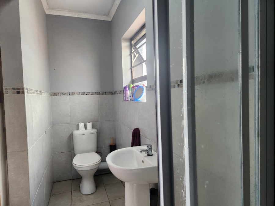 4 Bedroom Property for Sale in Levallia Western Cape